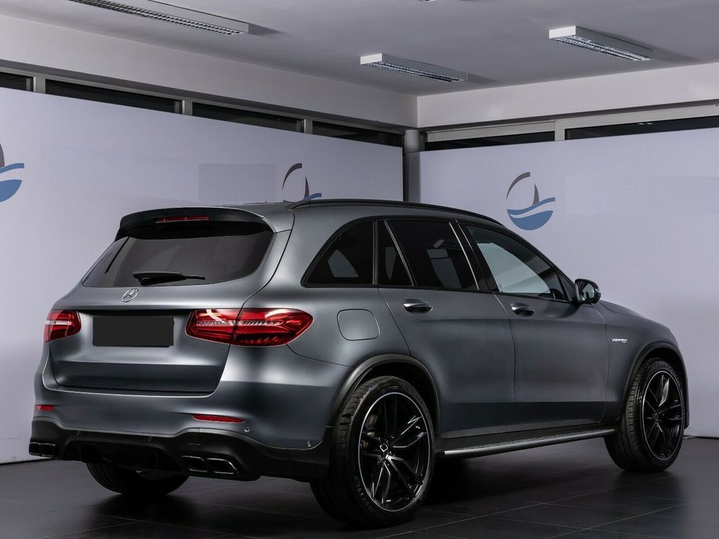 MERCEDES-BENZ GLC SUV 63s 4matic AMG - předváděcí auto | skladem | přímo od autorizovaného prodejce | online prodej | online nákup | eshop | stříbrná metalíza | super cena | autoibuy.com